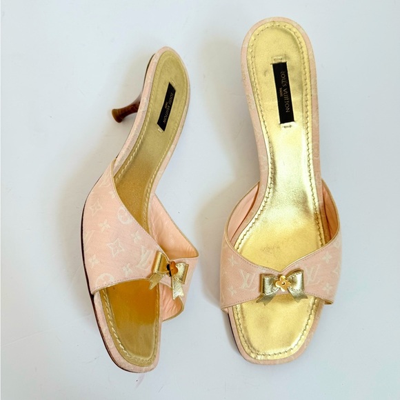 Louis Vuitton Shoes - Louis Vuitton Vintage Leather Pink Gold Monogram Bowtie mid heel mules EU 40.5